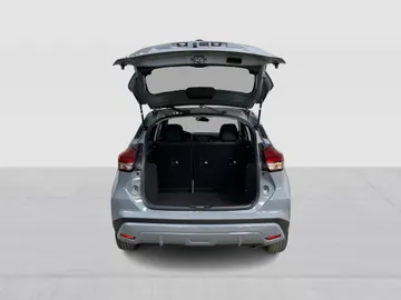 2024 Nissan Kicks - image 11