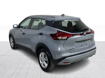 2024 Nissan Kicks - image 9
