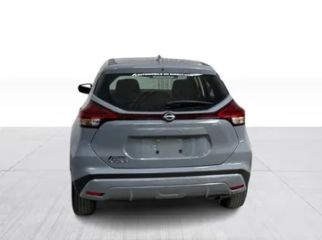 2024 Nissan Kicks - image 10