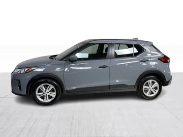 2024 Nissan Kicks - image 8