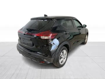 2023 Nissan Kicks - image 14