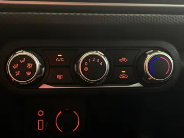 2023 Nissan Kicks - image 21