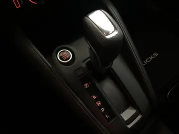 2023 Nissan Kicks - image 27