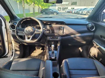 2019 Nissan Kicks - image 9