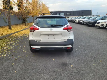 2019 Nissan Kicks - image 6