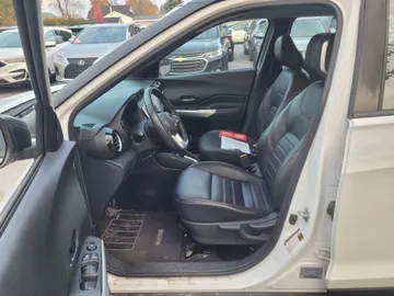 2019 Nissan Kicks - image 9