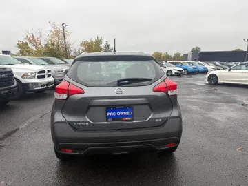 2019 Nissan Kicks - image 6
