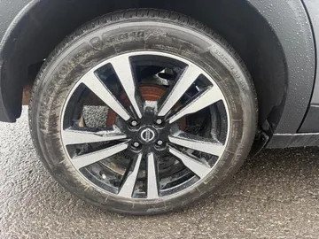2019 Nissan Kicks - image 7