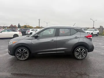 2019 Nissan Kicks - image 4