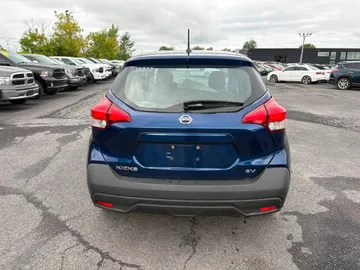2019 Nissan Kicks - image 6