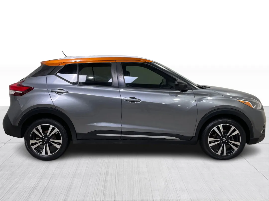2019 Nissan Kicks — photo 2