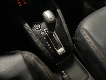 2019 Nissan Kicks - image 23
