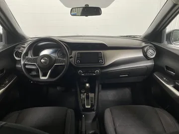 2019 Nissan Kicks - image 4