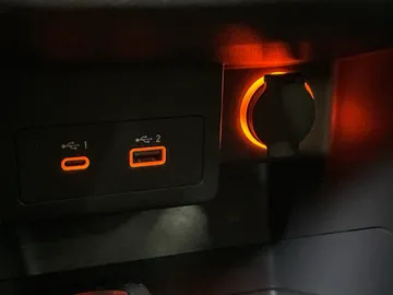 2025 Nissan Kicks Play - image 21