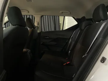 2025 Nissan Kicks Play - image 11