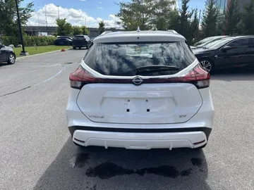2024 Nissan Kicks - image 6