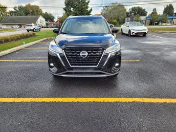 2024 Nissan Kicks - image 2