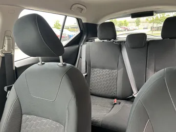 2025 Nissan Kicks Play - image 8
