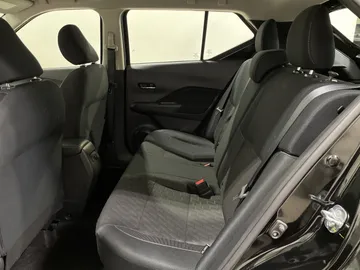2025 Nissan Kicks Play - image 15