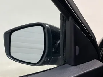 2025 Nissan Kicks Play - image 17