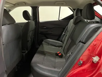 2020 Nissan Kicks - image 15