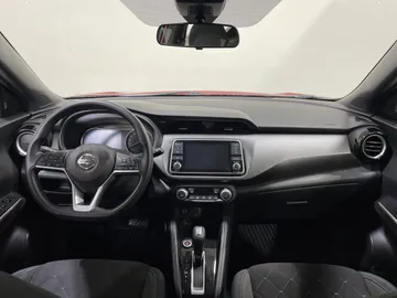 2020 Nissan Kicks - image 4