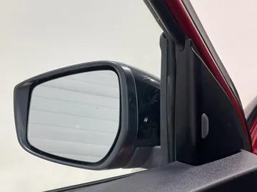 2020 Nissan Kicks - image 17
