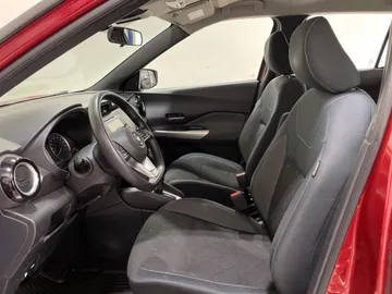 2020 Nissan Kicks - image 3
