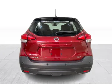 2020 Nissan Kicks - image 12