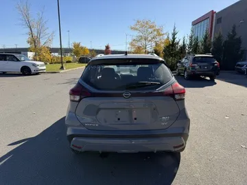 2024 Nissan Kicks - image 6