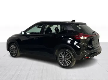 2025 Nissan Kicks Play - image 6
