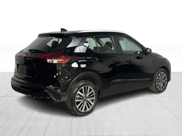2025 Nissan Kicks Play - image 8