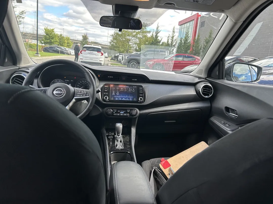 2025 Nissan Kicks Play SV, photo 8
