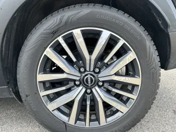 2025 Nissan Kicks Play - image 7