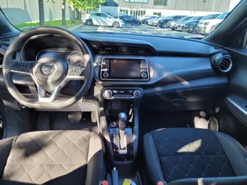 2020 Nissan Kicks - image 9