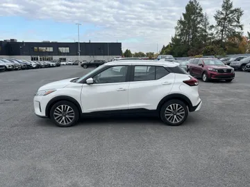 2024 Nissan Kicks - image 3