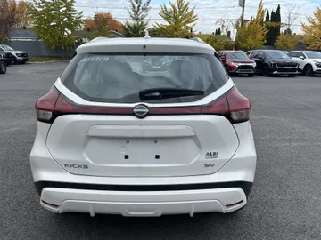 2024 Nissan Kicks - image 6