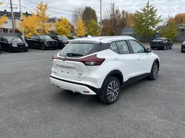 2024 Nissan Kicks - image 4