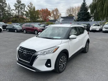 2024 Nissan Kicks - image 2