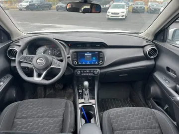 2024 Nissan Kicks - image 10