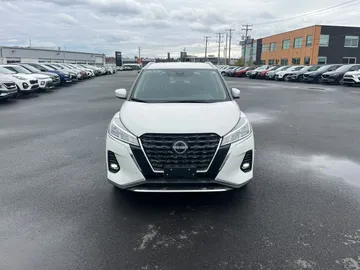 2024 Nissan Kicks - image 2