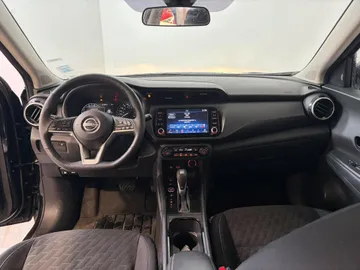 2025 Nissan Kicks Play - image 7