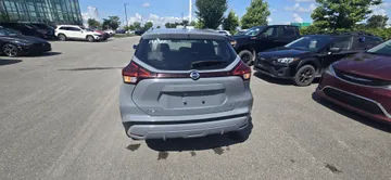 2021 Nissan Kicks - image 6