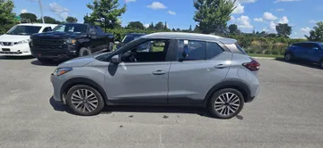 2021 Nissan Kicks - image 4