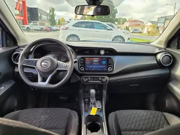 2023 Nissan Kicks - image 9