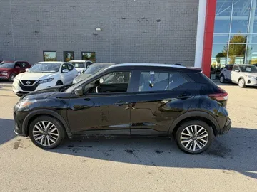 2024 Nissan Kicks - image 4