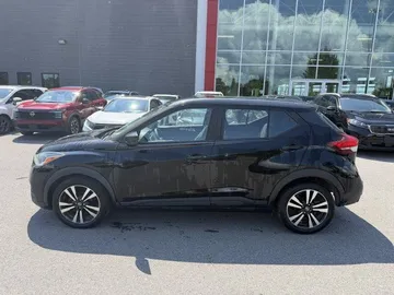 2020 Nissan Kicks - image 4