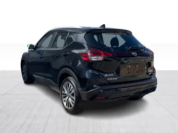 2024 Nissan Kicks - image 11
