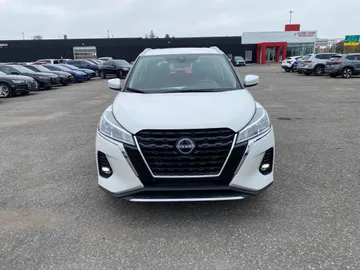 2024 Nissan Kicks - image 2