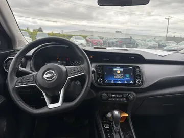 2025 Nissan Kicks Play - image 11